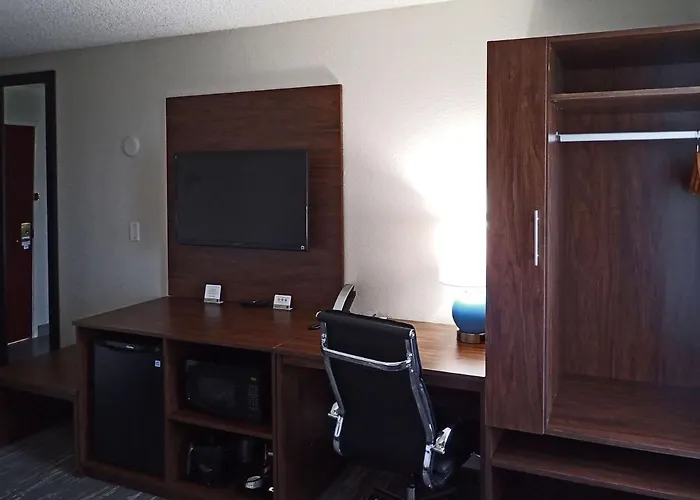 Sleep Inn & Suites